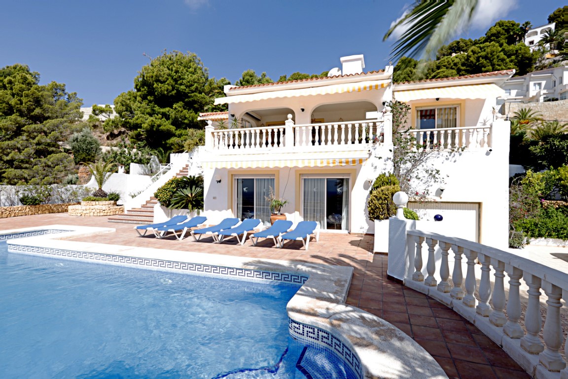 Altea - Mediterranean villa with sea views